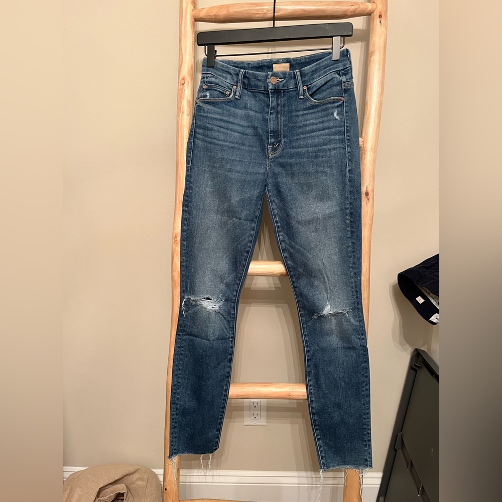 MOTHER High Waisted Looker Ankle Fray jeans